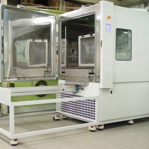 batch_Automotive-Climatic-chamber-with-automated-platform-for-airbag-testing2-500x500